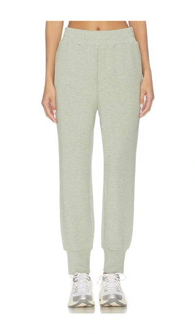 Varley The Slim Cuff 27.5 Pant In Gray