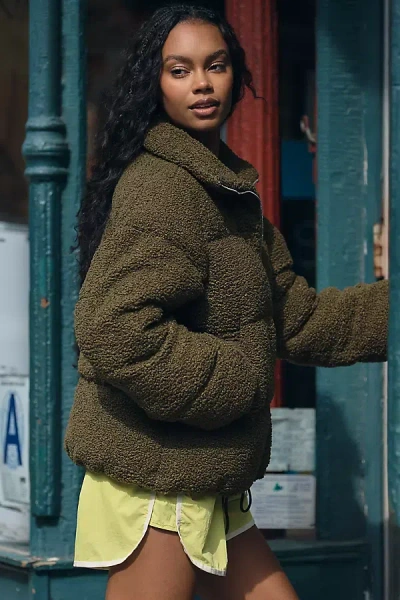 Varley Wilkins Sherpa Puffer Jacket In Green