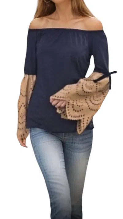 Vava Faya Off Shoulder Top In Black/camel Suede In Blue