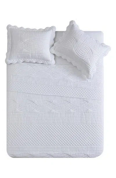 Vcny Home Scallop Microfiber Quilt Set In White
