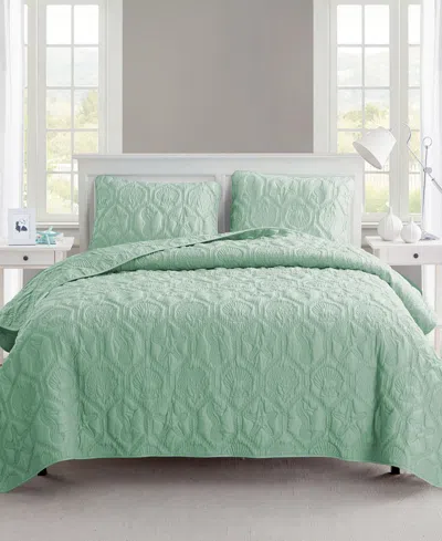 VCNY HOME SHORE EMBOSSED 3-PIECE QUILT SET, KING