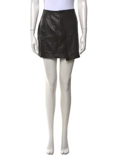 Pre-owned Veda Leather Mini Skirt In Black