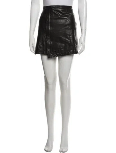 Pre-owned Veda Leather Mini Skirt In White