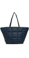 Vee Collective Porter Basque Tote Deep Sea In Blue