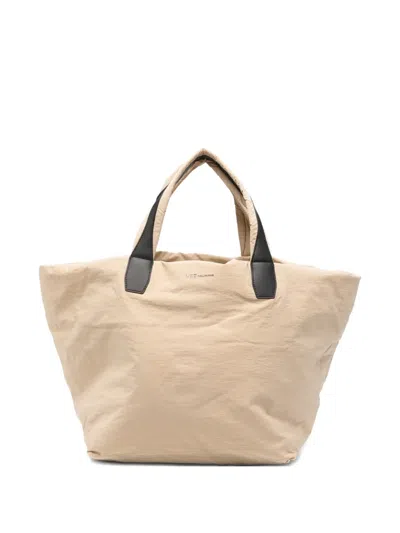 Veecollective Essence Logo-detail Holdall In Neutral