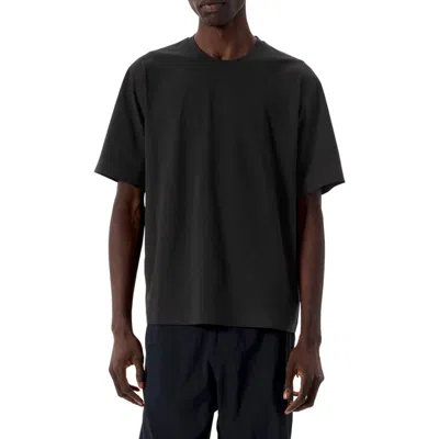 Veilance Metron T-shirt In Black