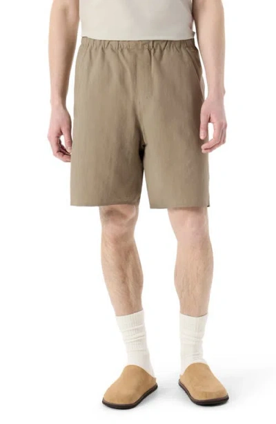 Veilance Spere Sl Performance Shorts In Brown