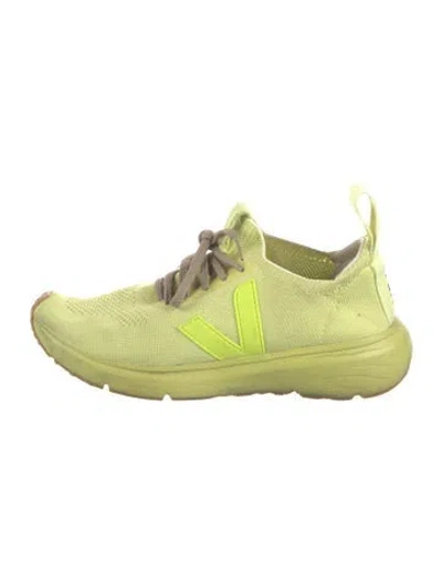 Pre-owned Veja Athletic Sneakers In Green