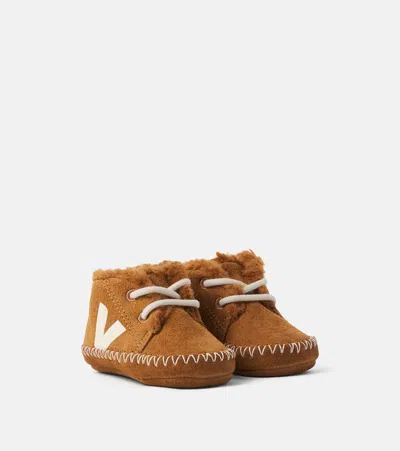 Veja Baby Shearling-lined Suede Booties In Brown