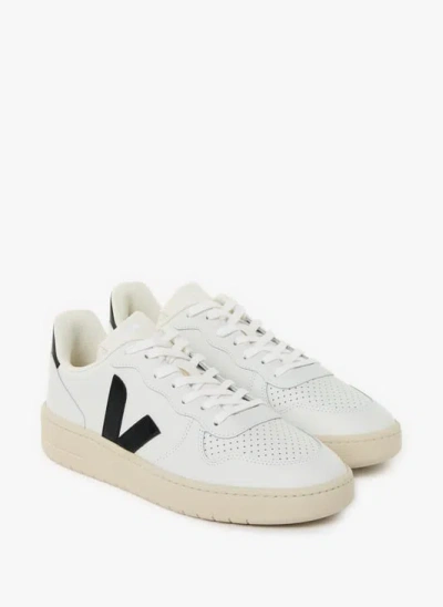 Veja Baskets En Cuir In Blanc