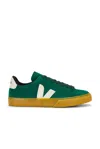 Veja Campo Sneaker In Golf & Pierre