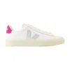 Veja Campo White Low Top Sneakers With Contrasting Heel With Logo Lettering And Logo Patch On The Side In In White