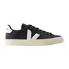 Veja Campo' Black And White Low Top Sneakers In Vegan Leather In Black