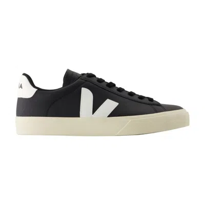 VEJA CAMPO SNEAKERS IN BLACK AND WHITE CHROMEFREE LEATHER