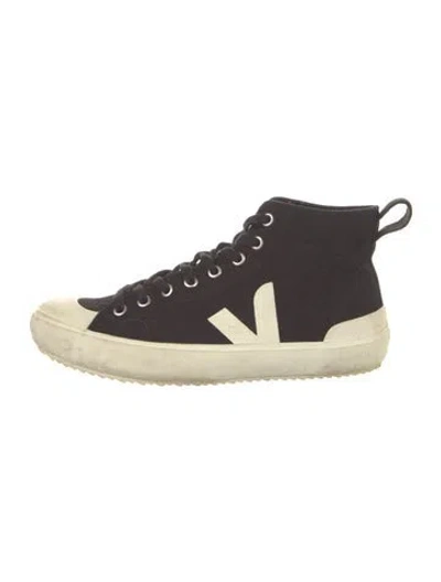 Pre-owned Veja Canvas Printed Sneakers In Multi
