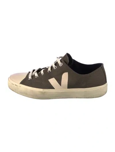 Pre-owned Veja Canvas Printed Sneakers In Neutral