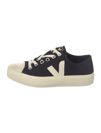 Pre-owned Veja Canvas Sneakers In Black