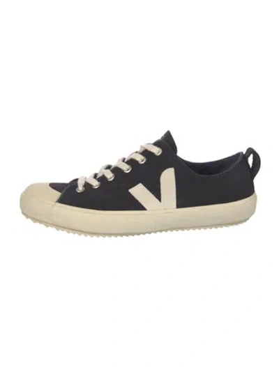 Pre-owned Veja Canvas Sneakers In Black