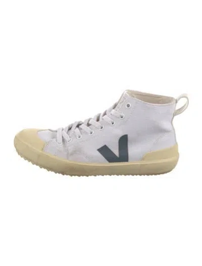 Pre-owned Veja Canvas Sneakers In White