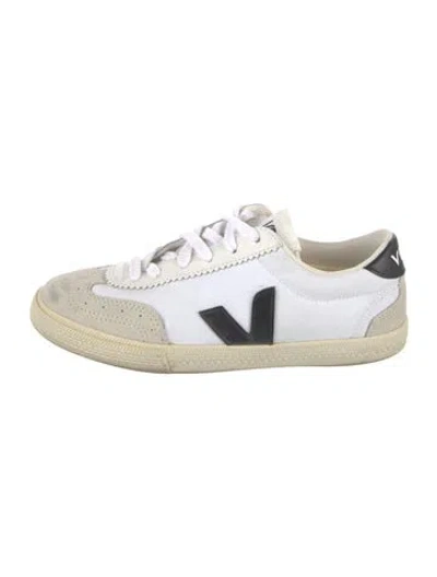 Pre-owned Veja Canvas Sneakers In White