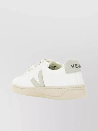 Veja Cwl Sneakers Round Toe In White