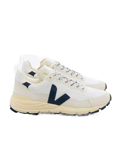VEJA VEJA LOGO PATCH LACE-UP SNEAKERS