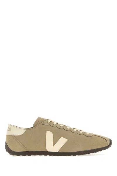 Veja Dove Grey Suede Cateyes Sneakers In Gray