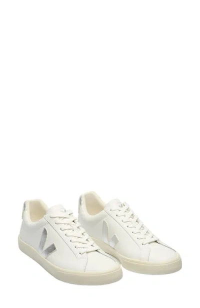 Veja Esplar Sneaker In White