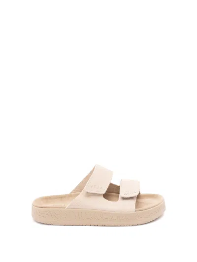 Veja `etna` Sandals