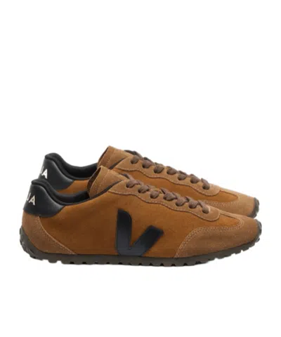 Veja Gt Logo-patch Sneakers In Brown