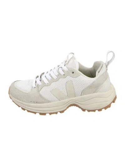 Pre-owned Veja Leather Athletic Sneakers In Neutral