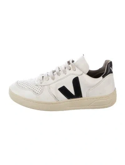 Pre-owned Veja Leather Colorblock Pattern Sneakers In White