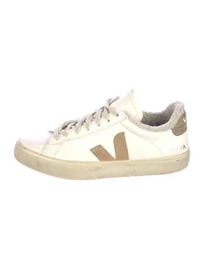 Pre-owned Veja Leather Fur Trim Sneakers In White