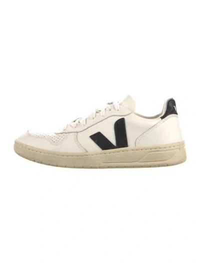 Pre-owned Veja Leather Lasercut Accents Sneakers In White