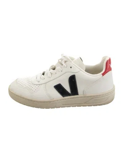 Pre-owned Veja Leather Lasercut Accents Sneakers In White