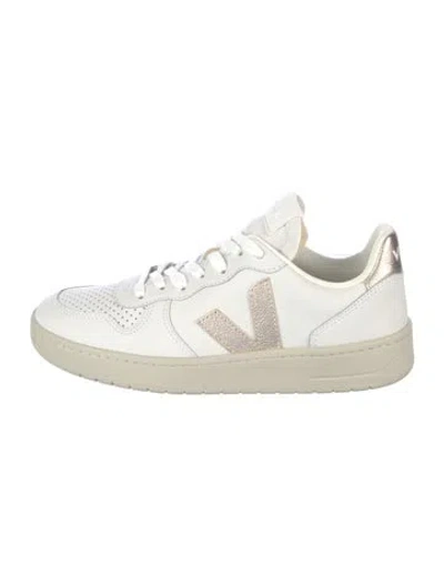 Pre-owned Veja Leather Lasercut Accents Sneakers In White