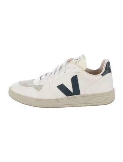 Pre-owned Veja Leather Printed Sneakers In Multi