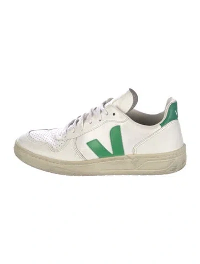 Pre-owned Veja Leather Printed Sneakers In White