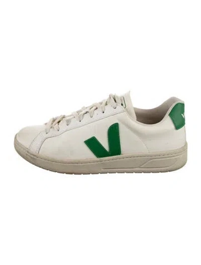 Pre-owned Veja Leather Printed Sneakers In White