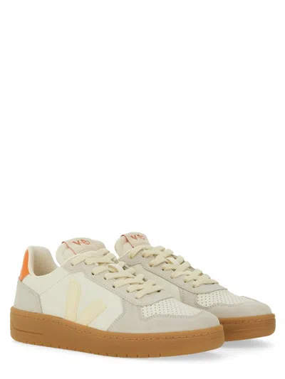Veja Leather Sneaker In Neutral