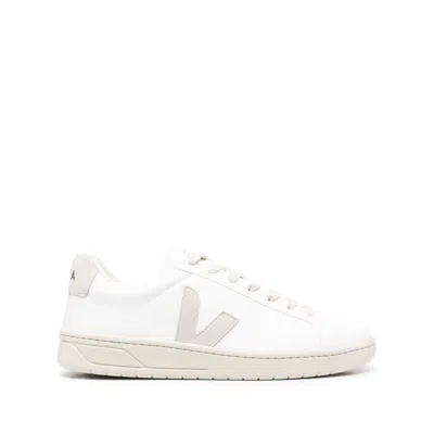 VEJA LEATHER SNEAKERS