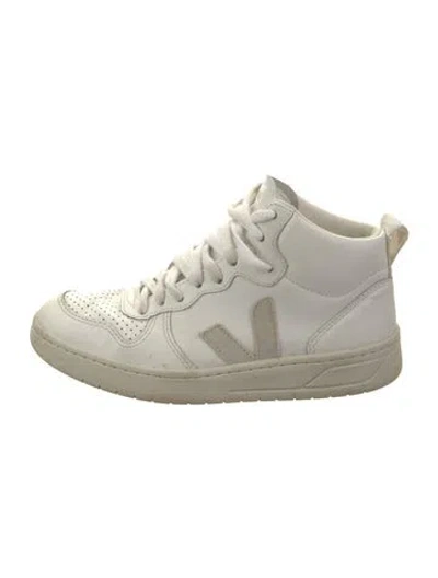 Pre-owned Veja Leather Sneakers