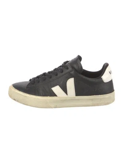 Pre-owned Veja Leather Sneakers