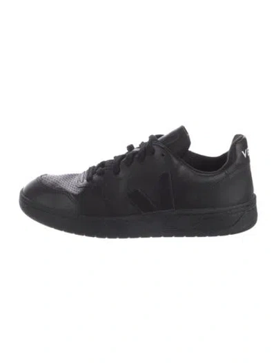 Pre-owned Veja Leather Sneakers In Black