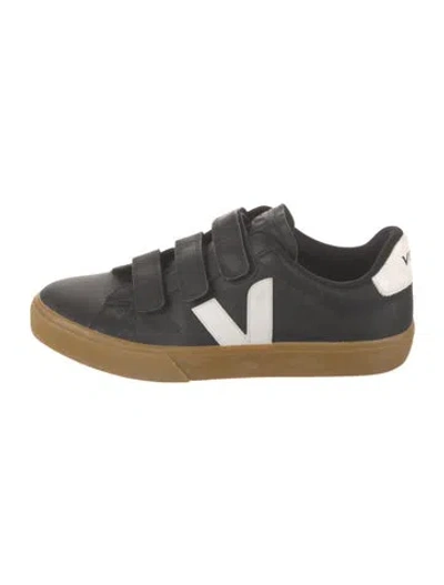 Pre-owned Veja Leather Sneakers In Black