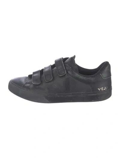 Pre-owned Veja Leather Sneakers In Black