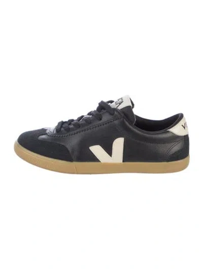 Pre-owned Veja Leather Sneakers In Black