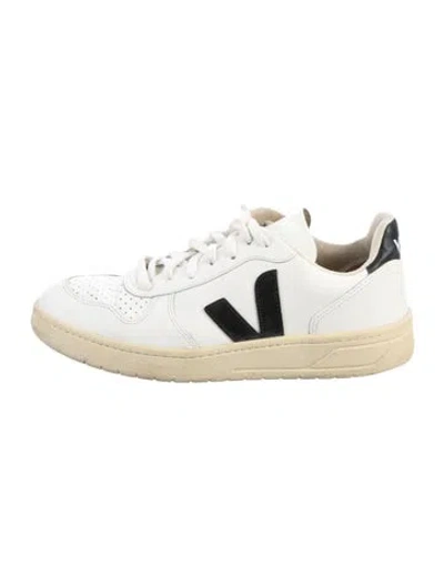 Pre-owned Veja Leather Sneakers In Black/white