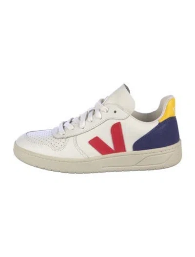 Pre-owned Veja Leather Sneakers In Neutral