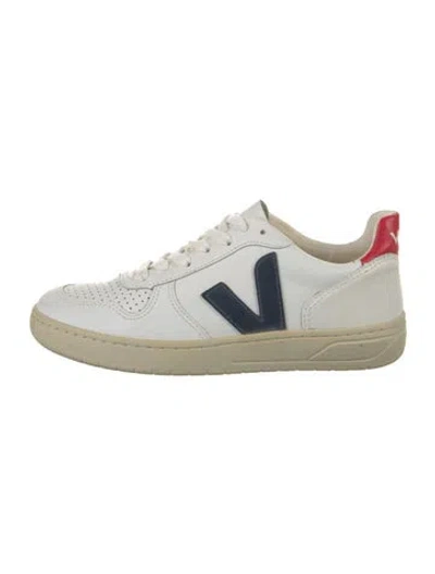 Pre-owned Veja Leather Sneakers In Neutral